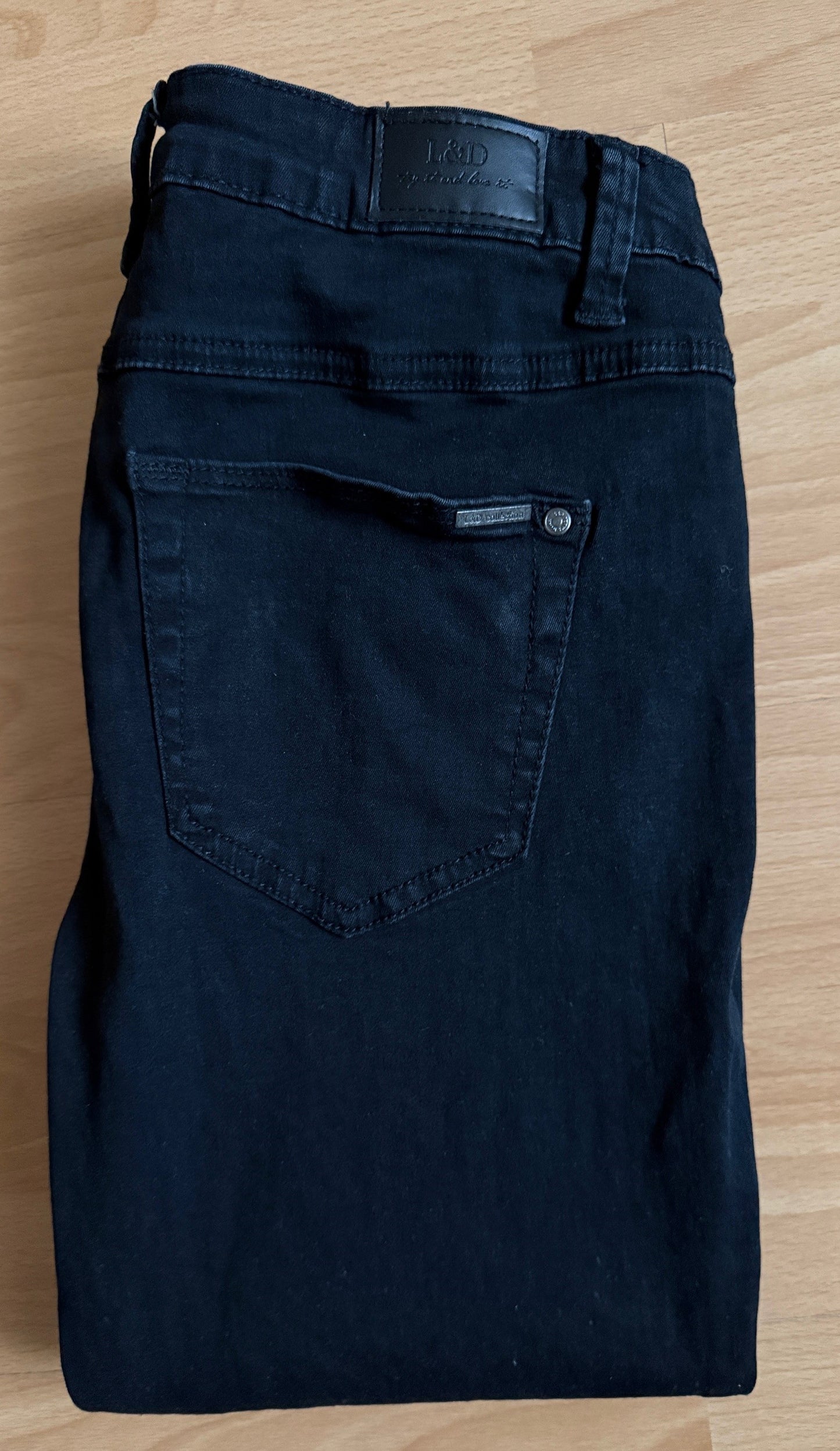 aus zweiter hand- für Neu und Gebrauchtwaren